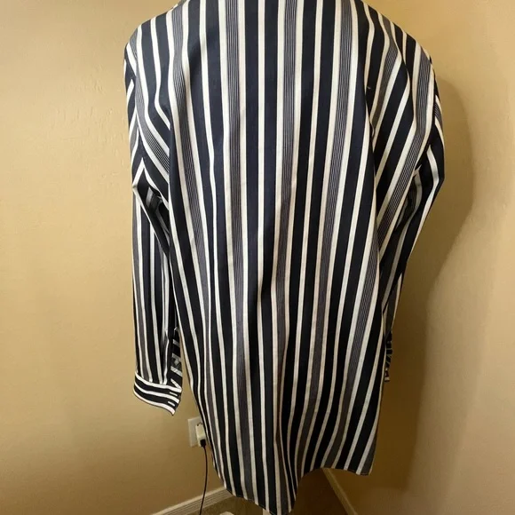 Chico’s Blue and White Striped Button-Up Shirt - Picture 5 of 7